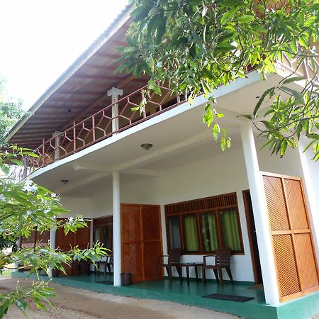 Calm Rest Mirissa Hotel Banduramulla Exterior photo